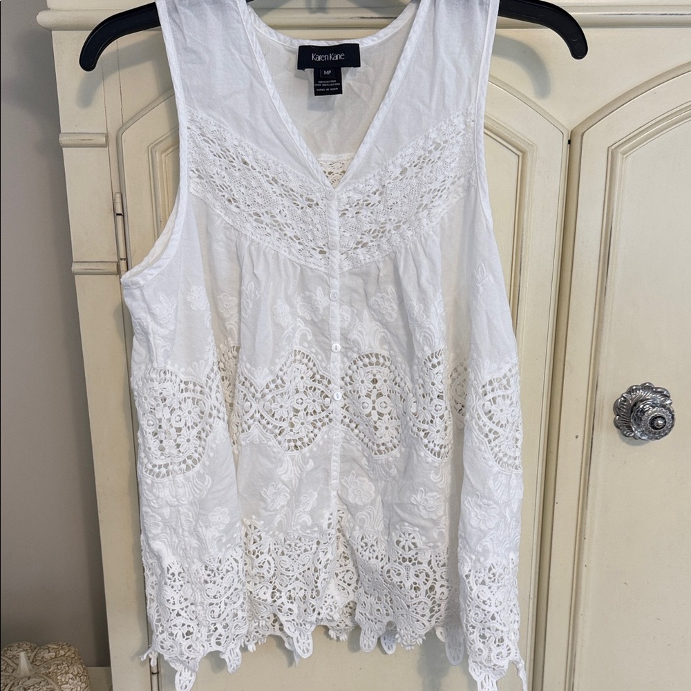 Karen Kane Ivory Lace Sleeveless Blouse Medium petite